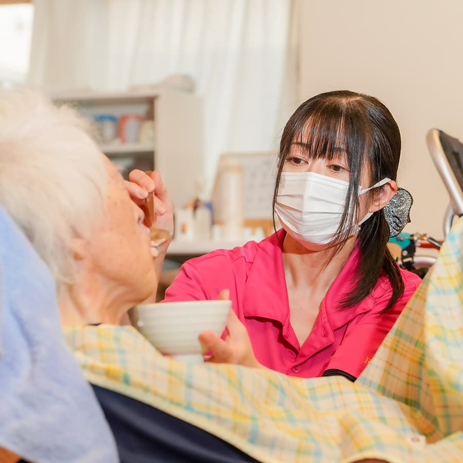 食事介助の様子